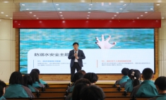 筑牢安全防線 共筑生命屏障  蘭州新華學(xué)校開(kāi)展防溺水安全專(zhuān)題講座