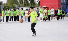 揮灑汗水，飛揚青春 蘭州新華互聯(lián)網(wǎng)學(xué)校舉辦趣味籃球賽