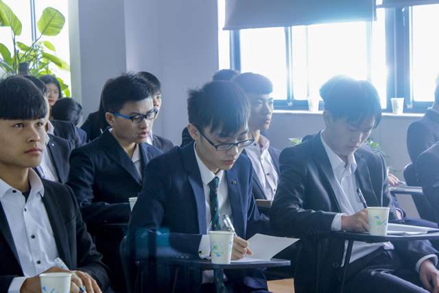 2022年高考成績不理想，學什么技術有好出路？