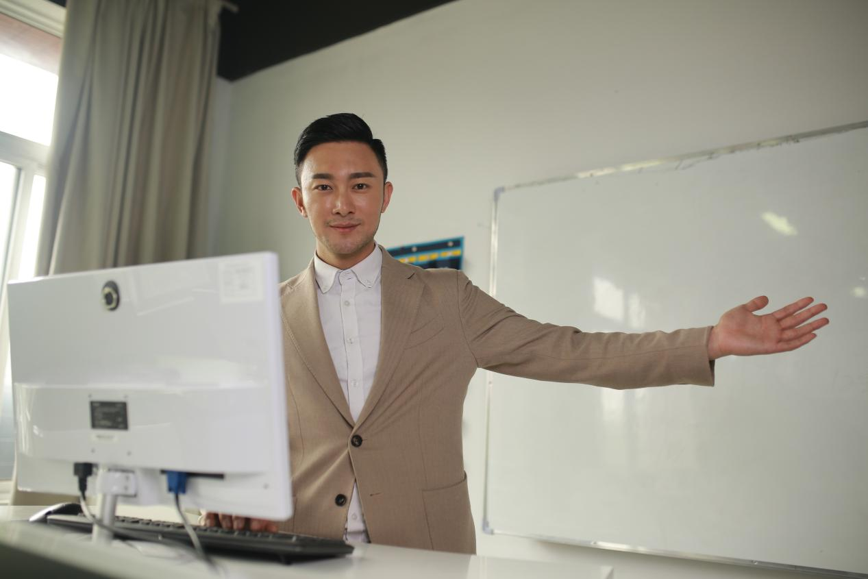 18歲學什么技術好就業？