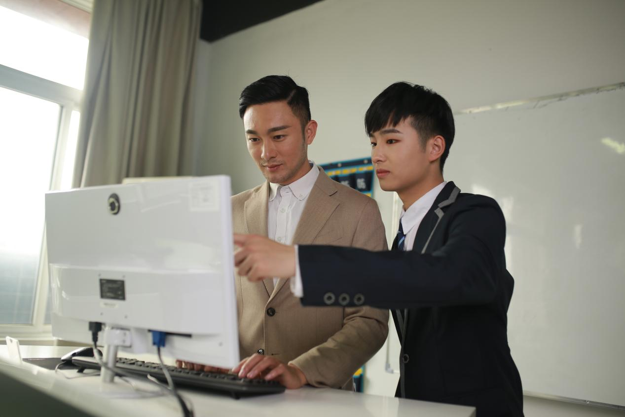 2022年已來，初高中畢業生選技術學校的標準在這里