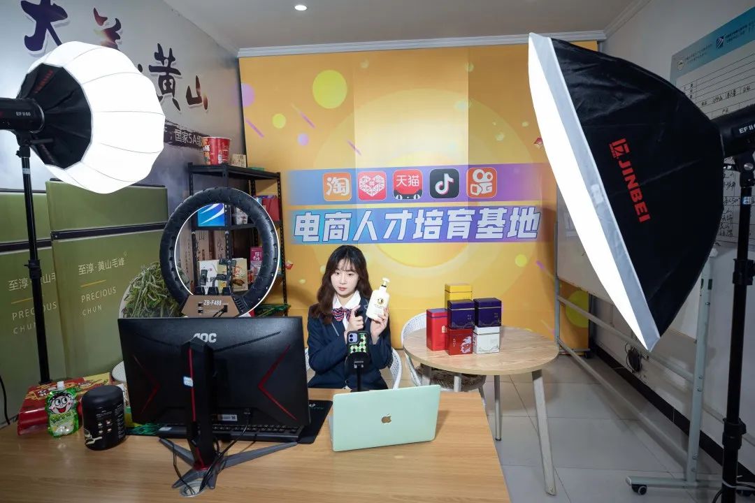 八月即將結(jié)束，還沒找好學校怎么辦？