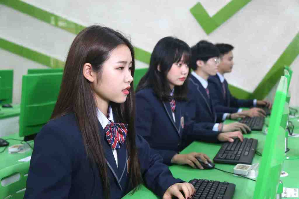 漫漫求學(xué)路上，我們該養(yǎng)成怎樣的心態(tài)呢？