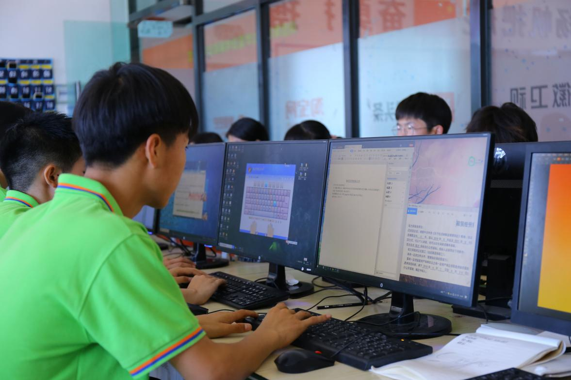 高中生除了考大學,還有什么好出路?