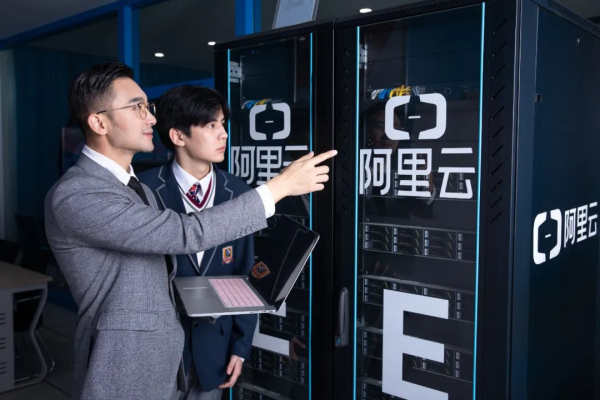 程序員一輩子干得下去嗎？關鍵是如何打牌！